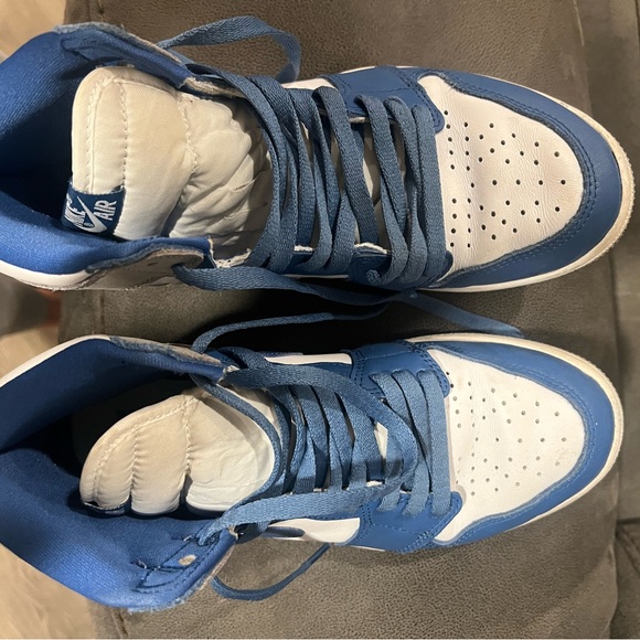 Nike Jordans - Picture 6 of 7